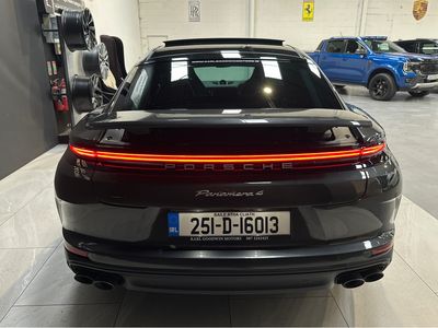 2025 Porsche Panamera