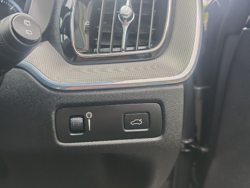 2020 Volvo XC60