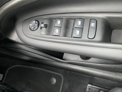 2025 Jeep Avenger