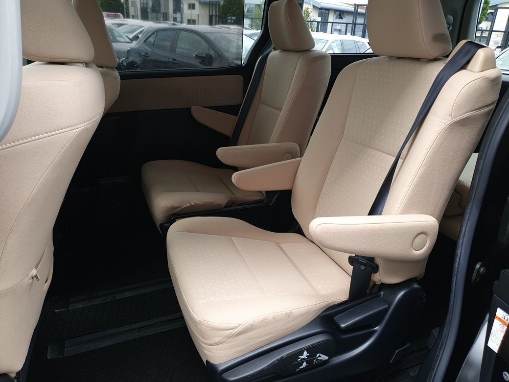 2014 Toyota Noah