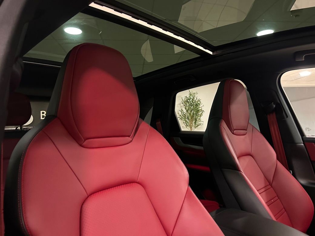2024 Porsche Cayenne
