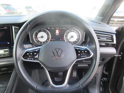 2023 Volkswagen Touareg