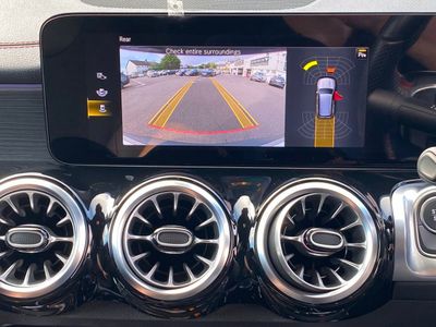 2023 Mercedes-Benz EQB