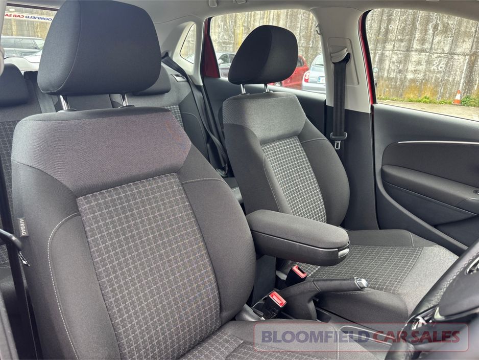 2017 Volkswagen Polo