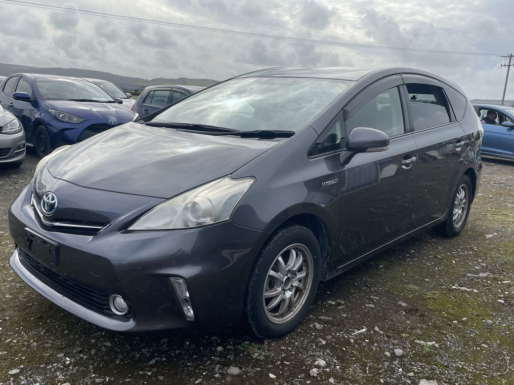 2014 Toyota Prius Alpha