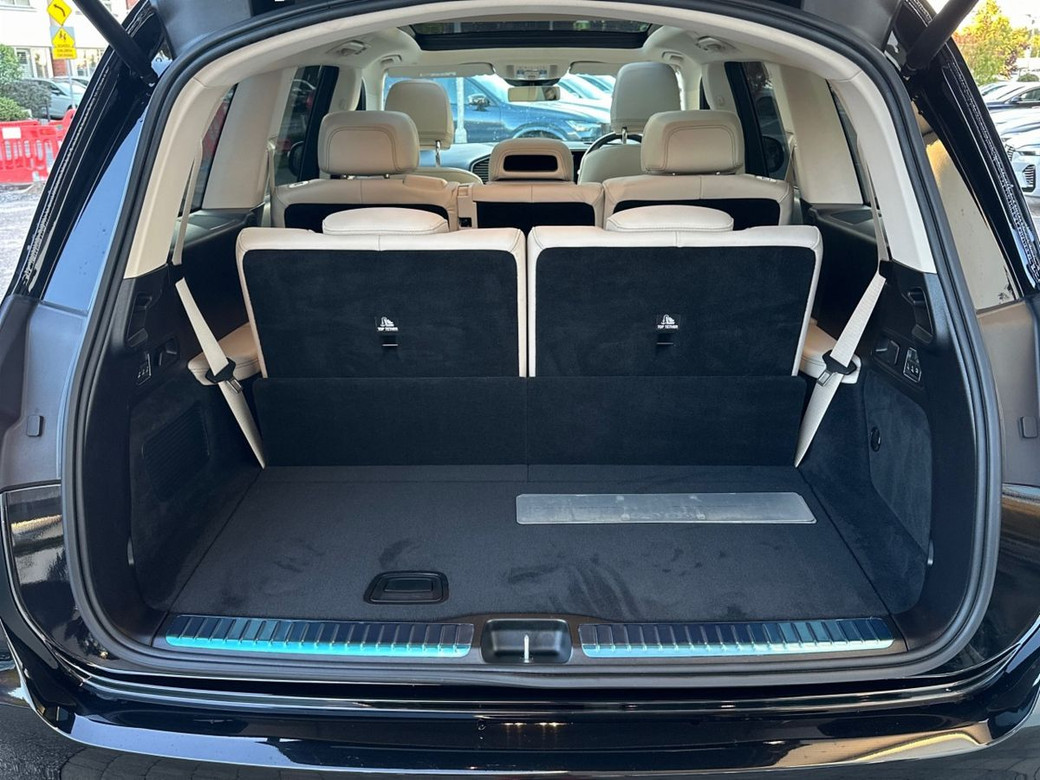 2025 Mercedes-Benz GLS