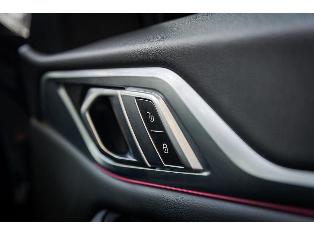 2024 BMW i4