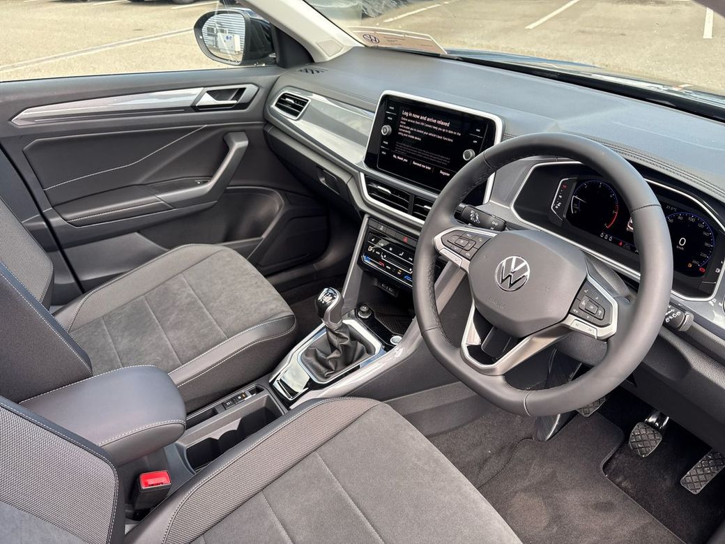 2025 Volkswagen T-Roc