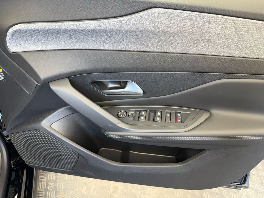 2025 Peugeot 408