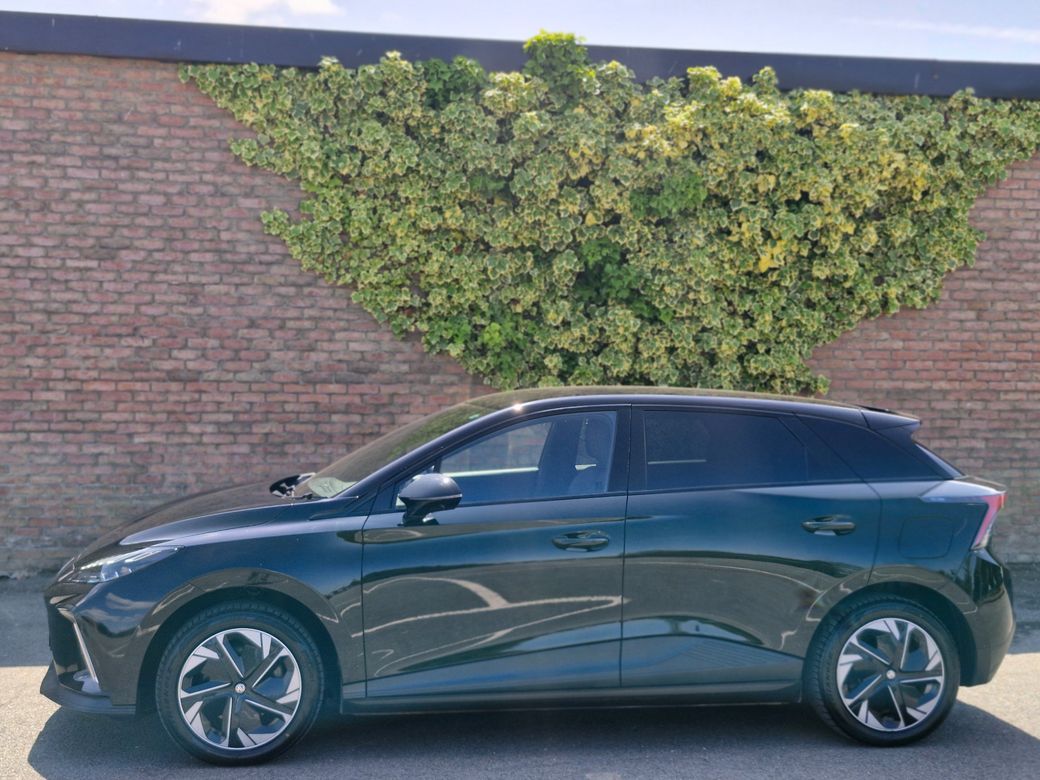 2023 MG MG4