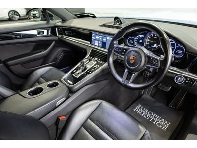 2018 Porsche Panamera