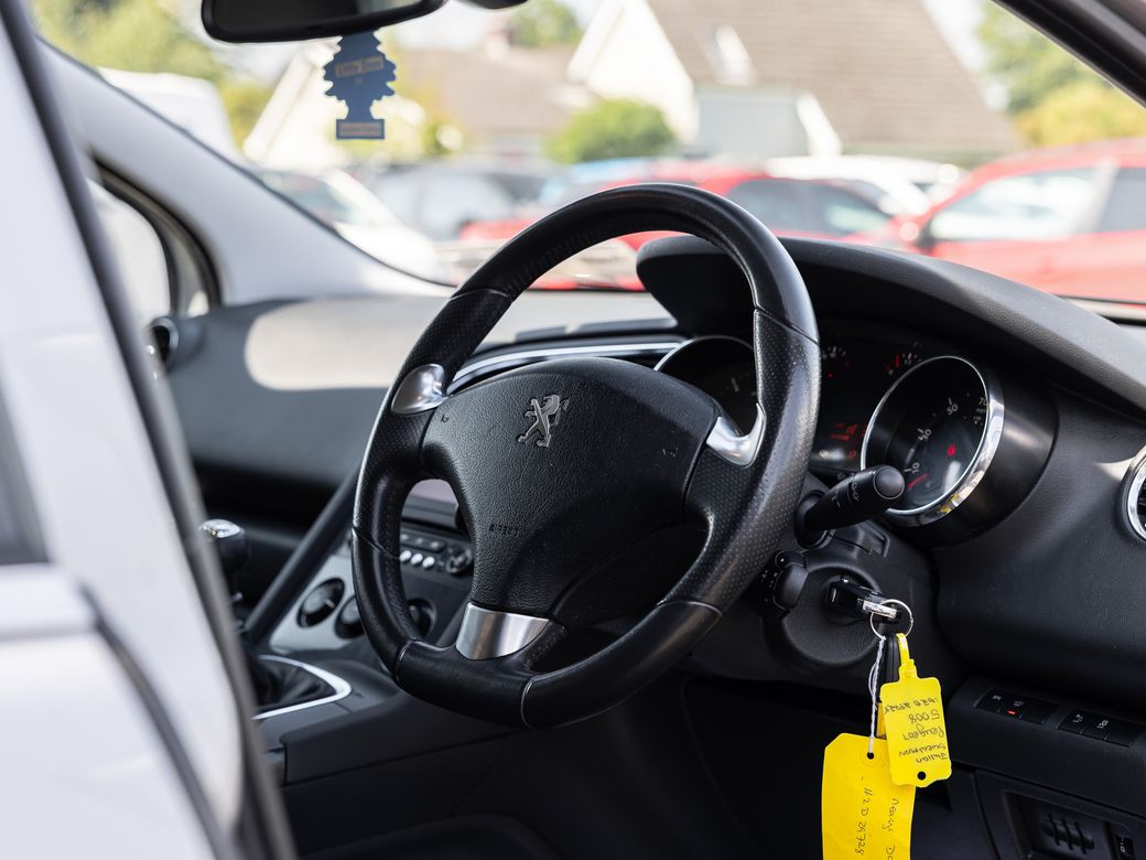 2016 Peugeot 5008