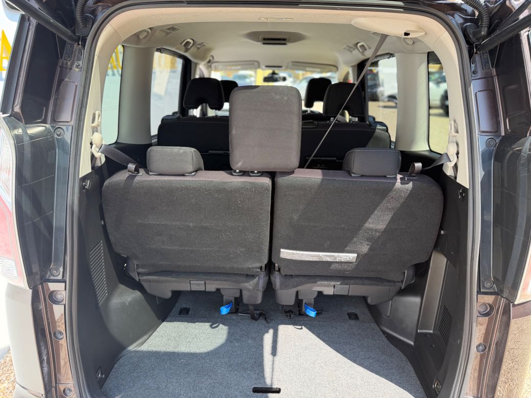 2016 Nissan Serena