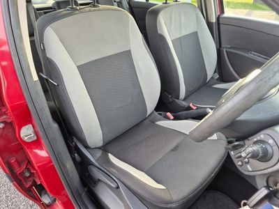 2011 Renault Clio