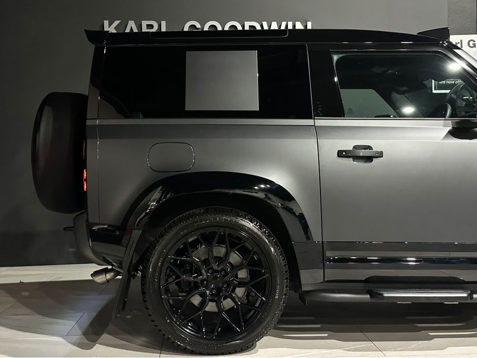 2025 Land Rover Defender