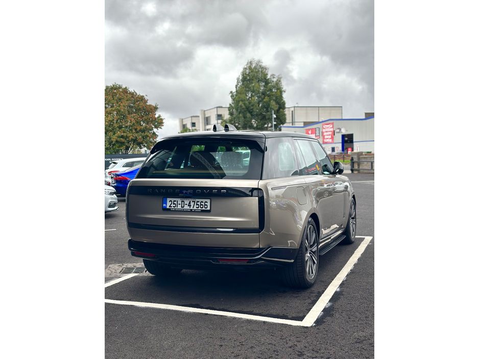 2025 Land Rover Range Rover