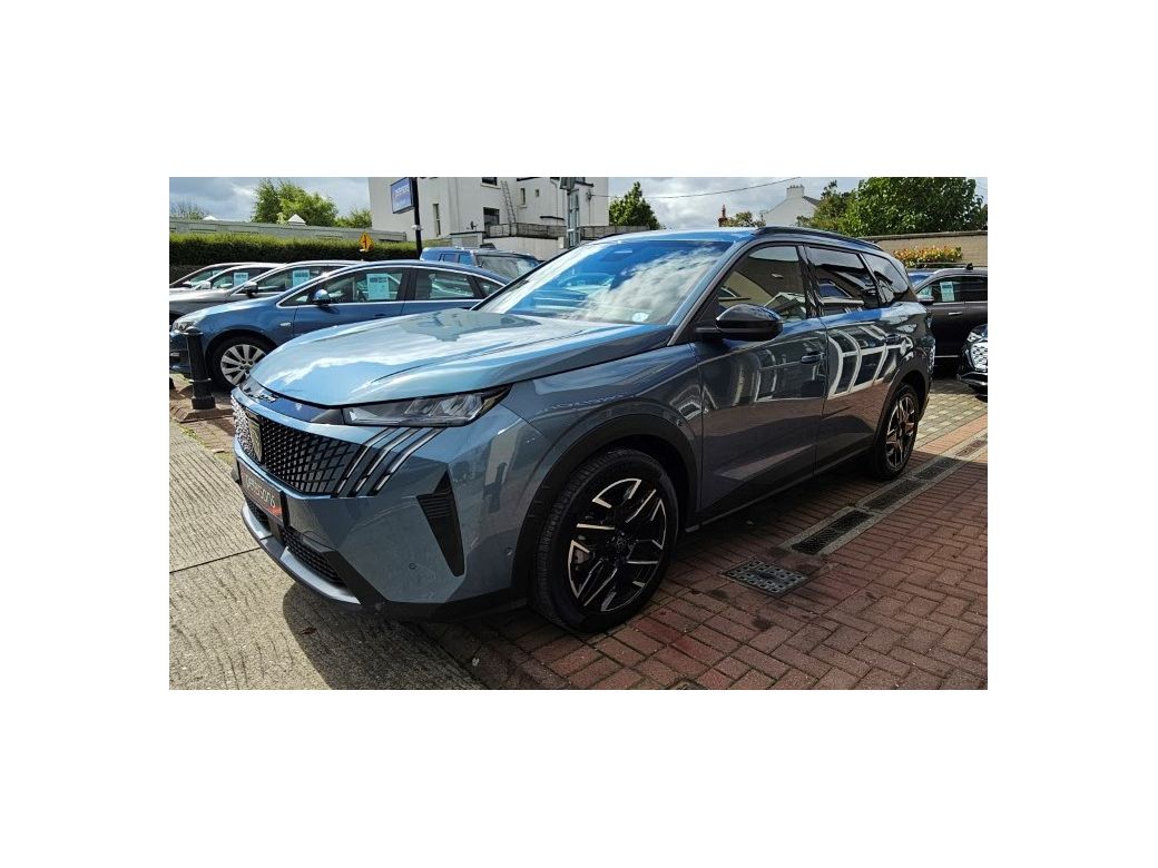 2025 Peugeot 5008