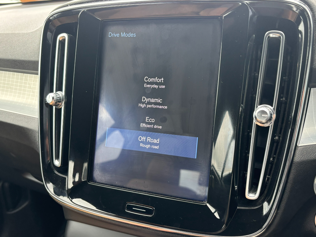 2020 Volvo XC40