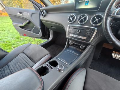 2016 Mercedes-Benz A 180