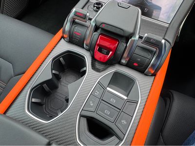 2025 Lamborghini Urus