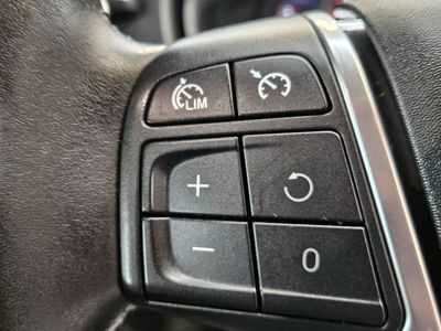 2016 Volvo V40