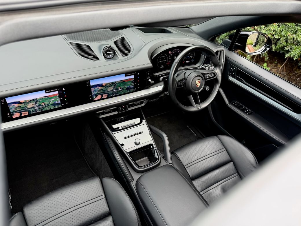 2024 Porsche Cayenne