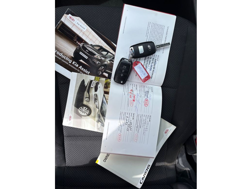 2016 Kia Carens