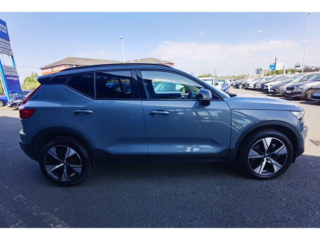 2022 Volvo XC40
