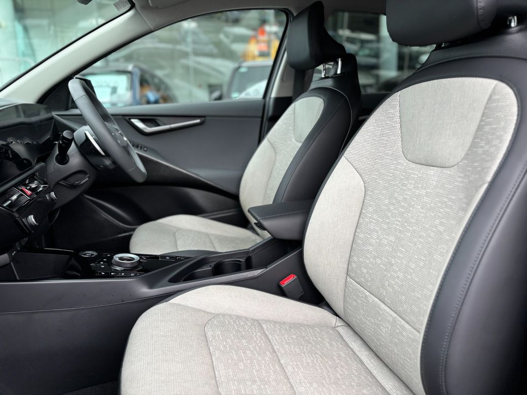2023 Kia Niro