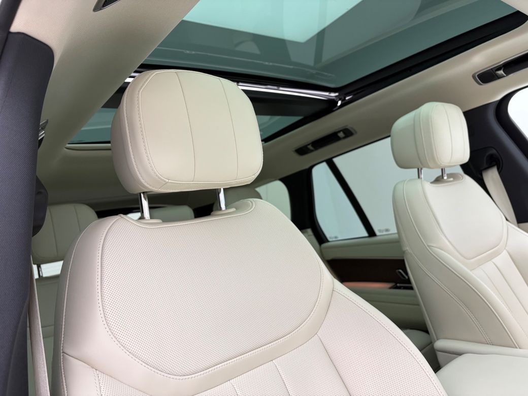 2025 Land Rover Range Rover