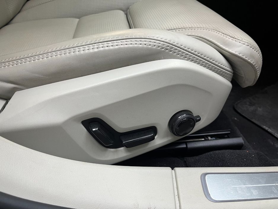 2023 Volvo V90
