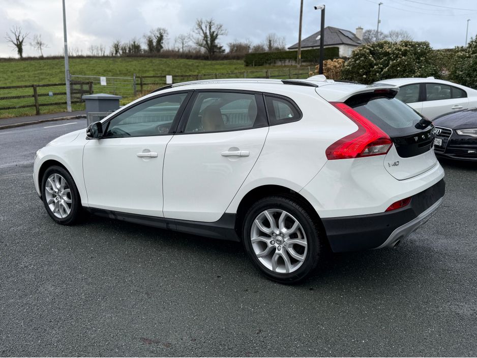 2018 Volvo V40 Cross Country