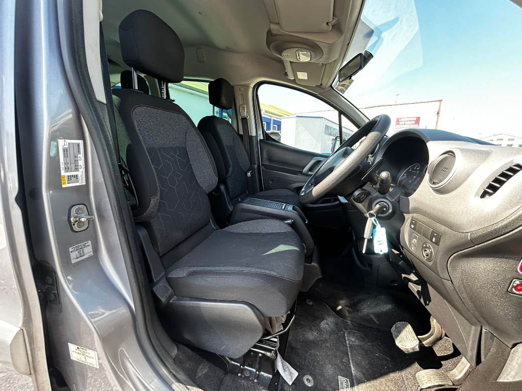 2017 Peugeot Partner Tepee