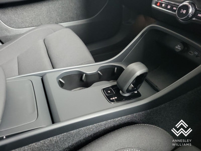 2026 Volvo EX40
