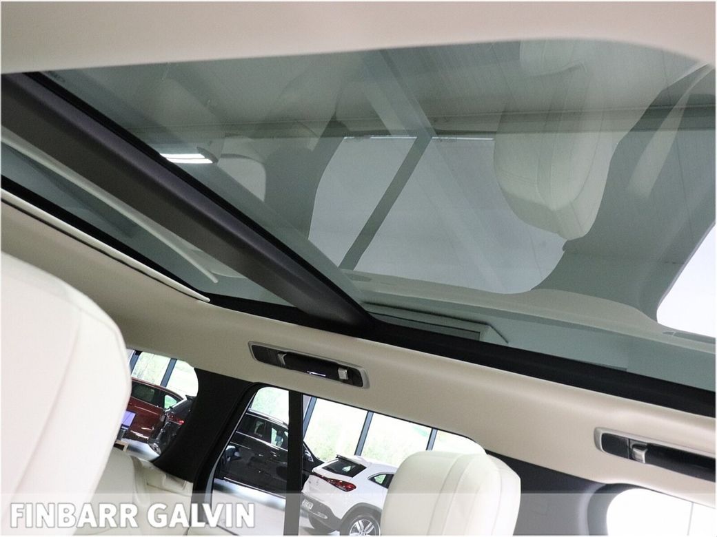 2025 Land Rover Range Rover