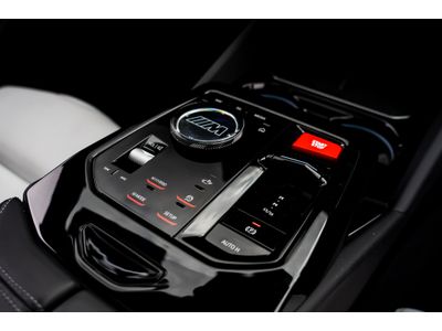 2025 BMW M5