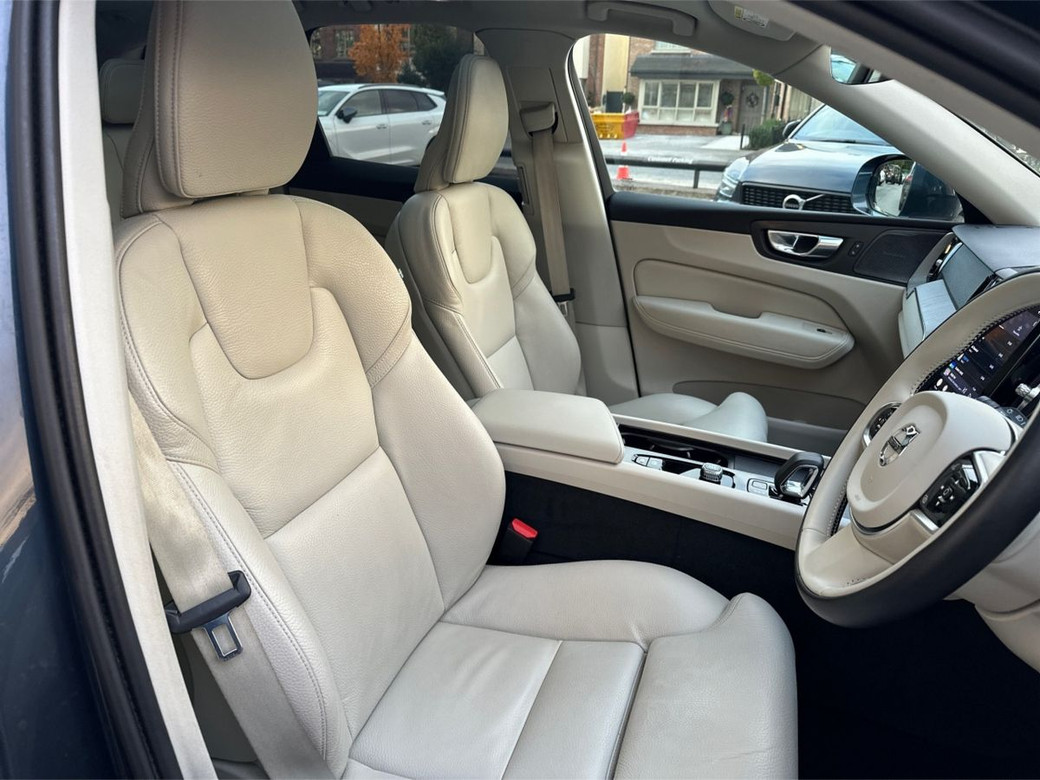 2023 Volvo XC60