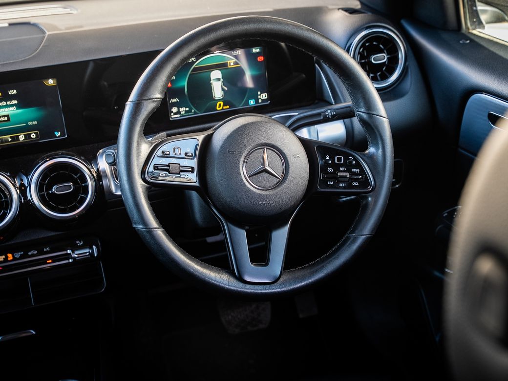 2021 Mercedes-Benz GLB Class