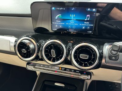 2021 Mercedes-Benz GLB Class