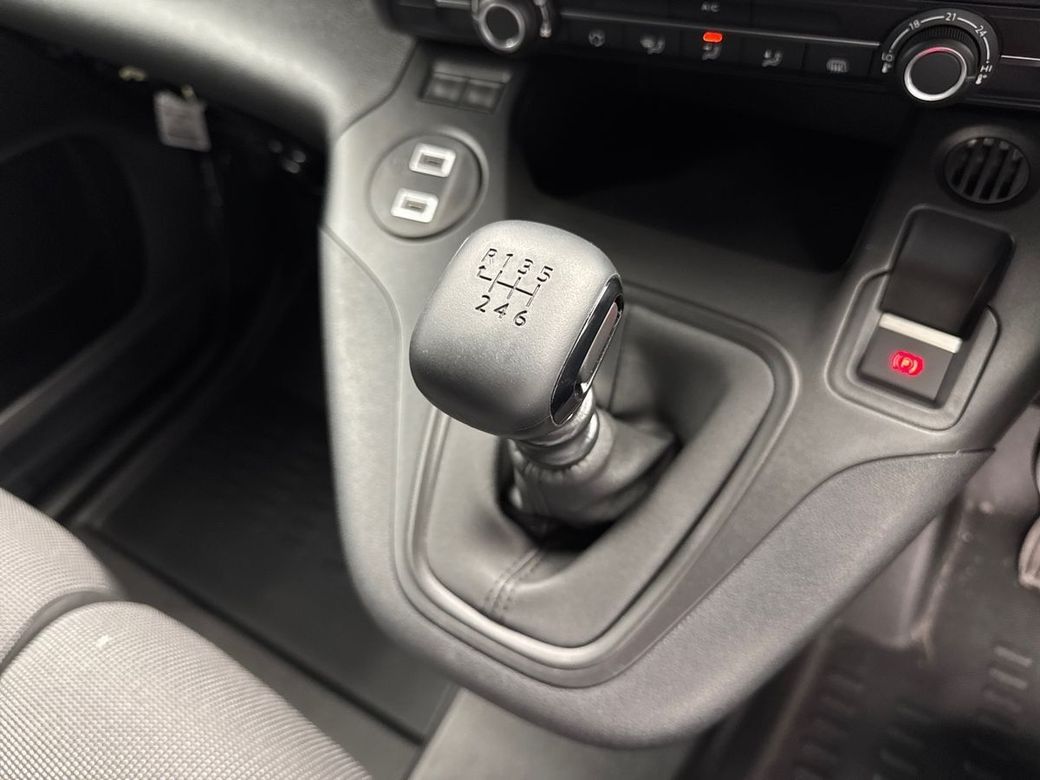 2026 Peugeot Partner