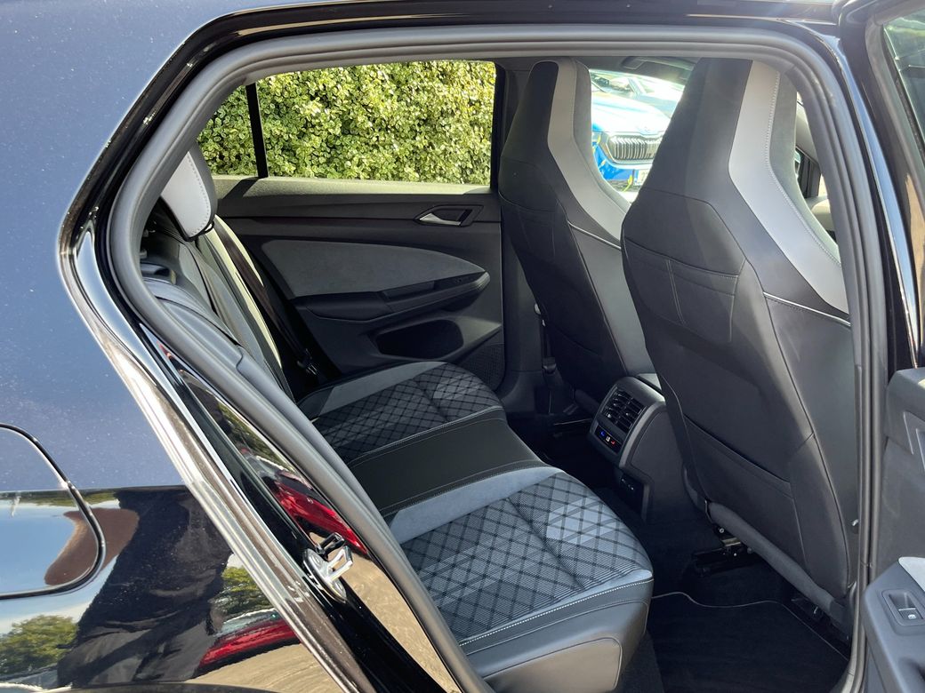 2023 Volkswagen Golf