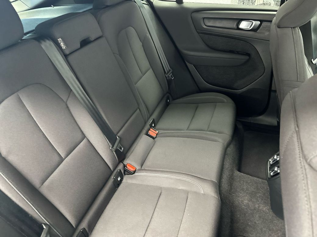 2023 Volvo C40