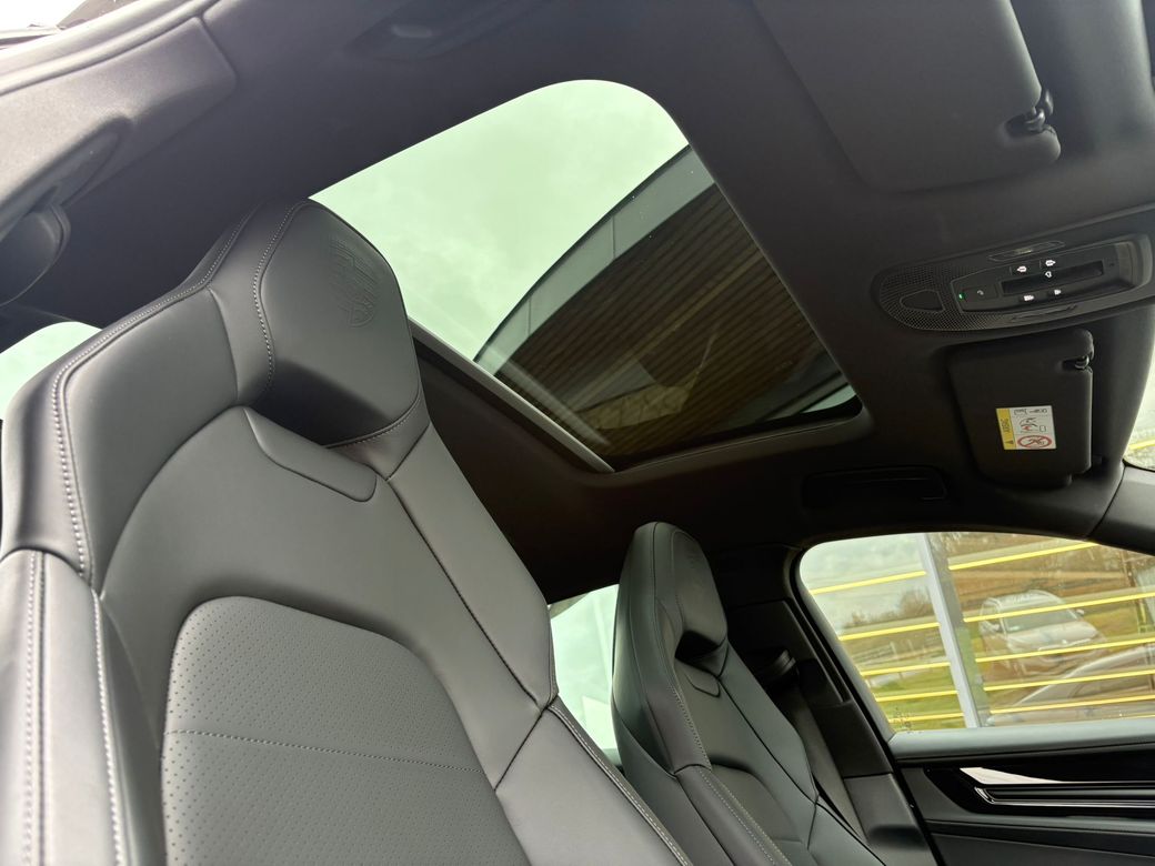 2025 Porsche Panamera