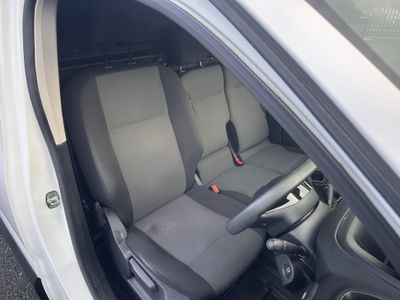 2021 Peugeot Partner