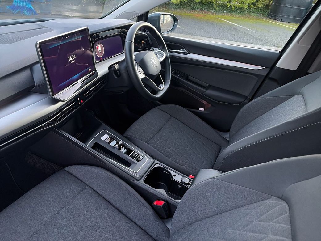 2025 Volkswagen Golf