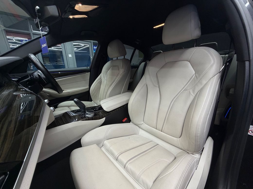 2021 BMW 5 Series