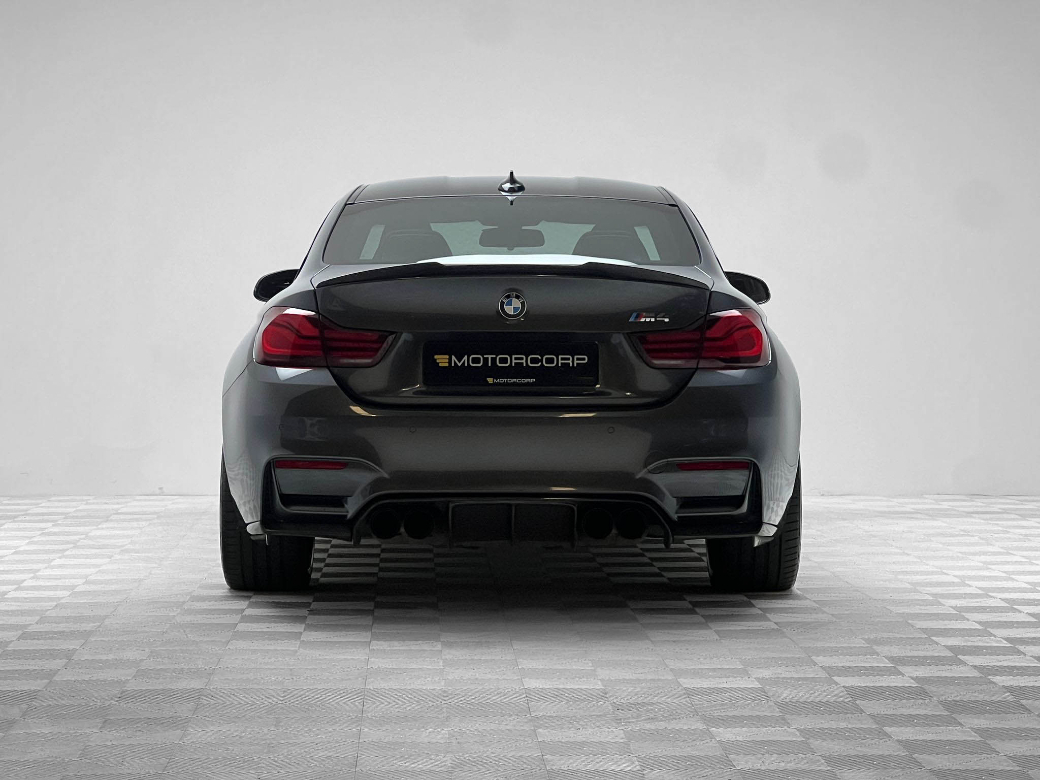 2019 BMW M4