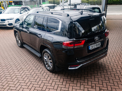 2023 Toyota Land Cruiser Amazon