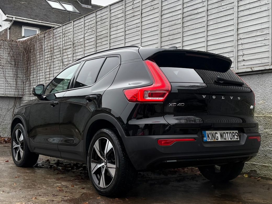 2022 Volvo XC40