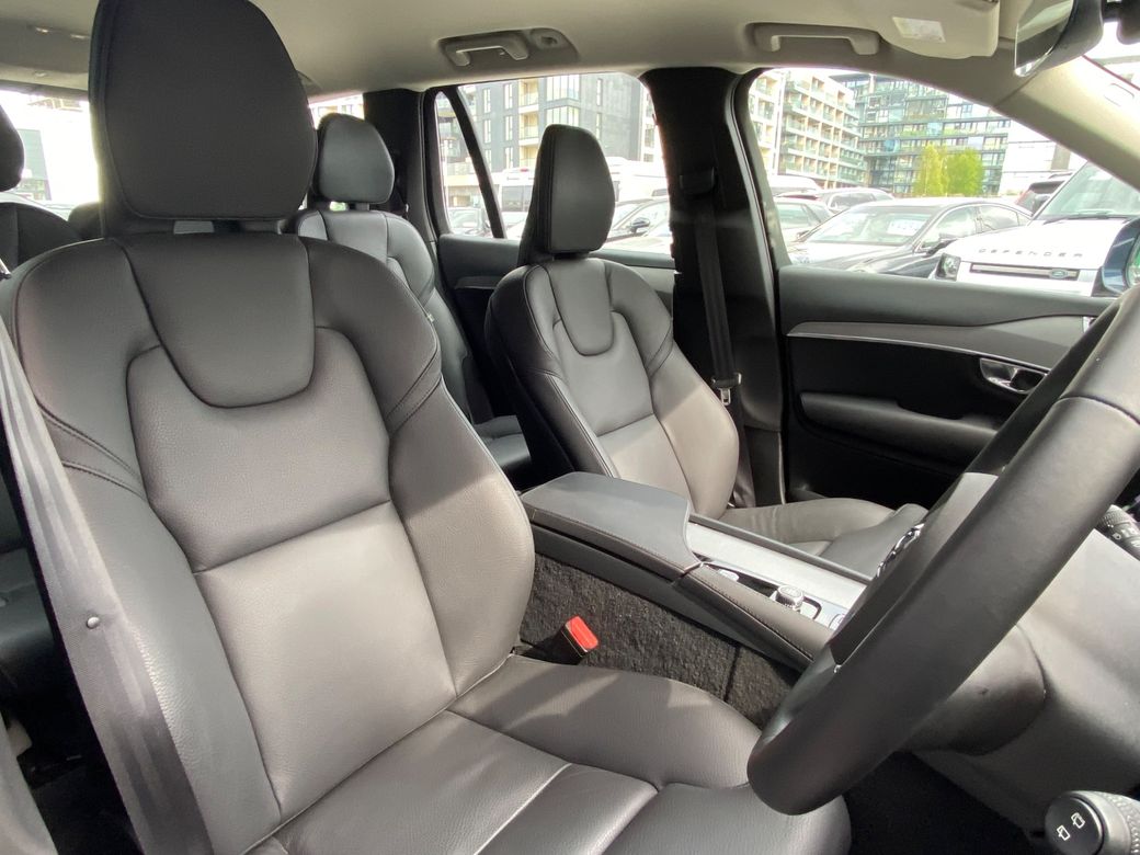 2025 Volvo XC90